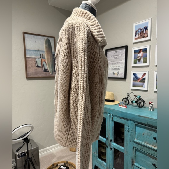 BNWT OLIVE + OAK Oatmeal Full Zip Chunky cable-knit sweater Size Large - Picture 4 of 5